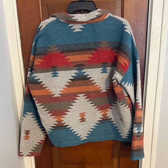 Southwestern Patterned Shacket - Picture 4 of 4